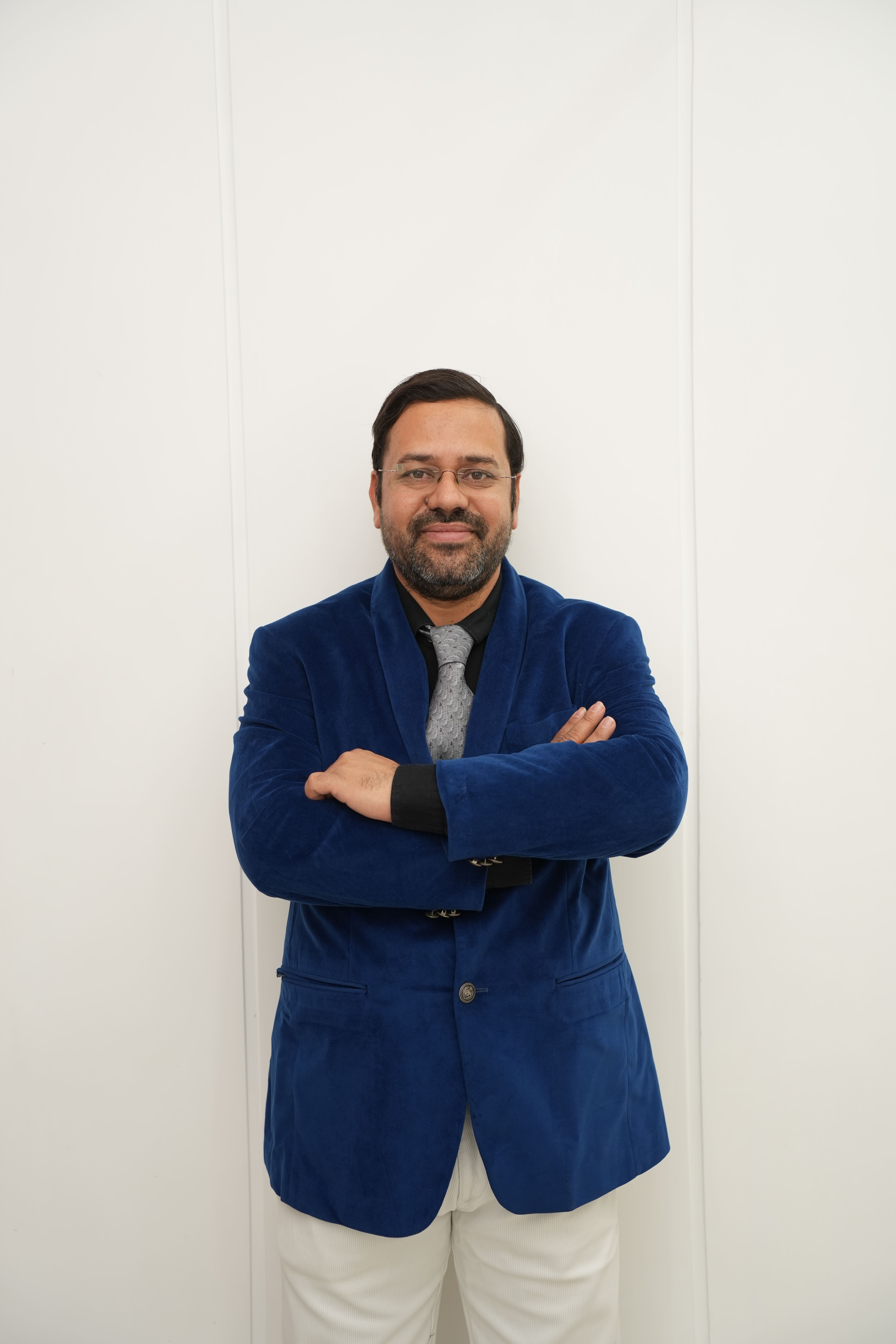 Dr. Shamik Brahmbhatt